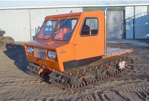 1974 Thiokol 1404 ST, 2-man cab, V4, 12 sp., new spockets, foam filled tires and low hours, a well maintained machine. 1974 Thiokol 1404
